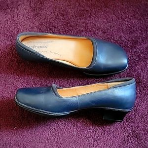 Navy blue Women's slip-on shoes by Softspots - size 9W